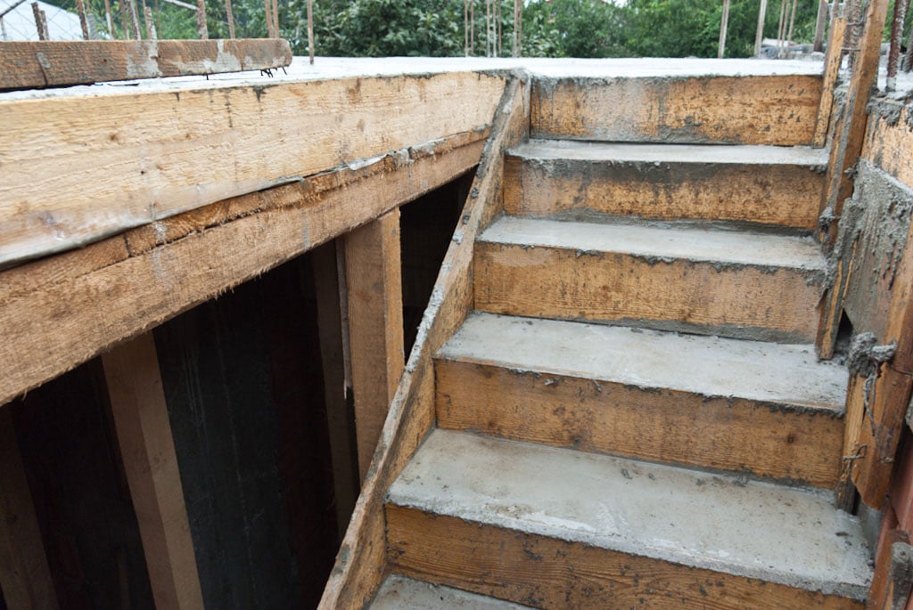 How To Build Concrete Stairs Howtospecialist How To