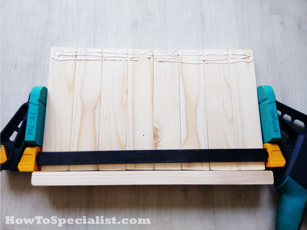 Adding-glue-to-the-headboards