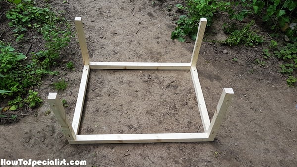 Building-the-frame-of-the-table