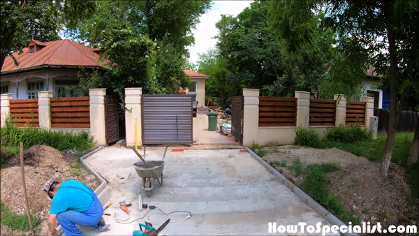 Fitting-the-edge-borders-to-the-concrete-driveway