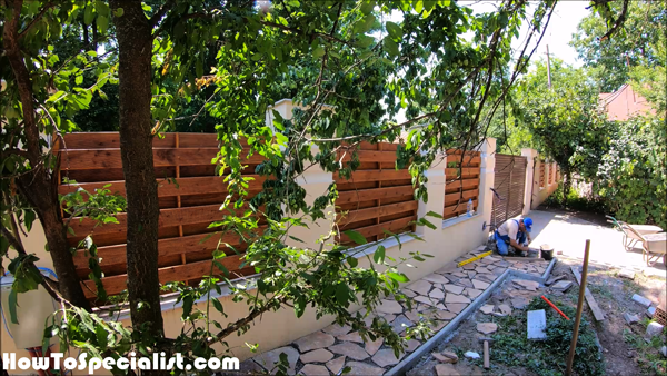 Laying-the-stones-to-the-garden-path