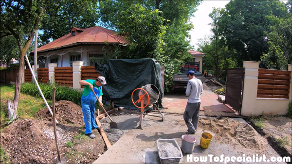 Pouring-the-rest-of-the-driveway