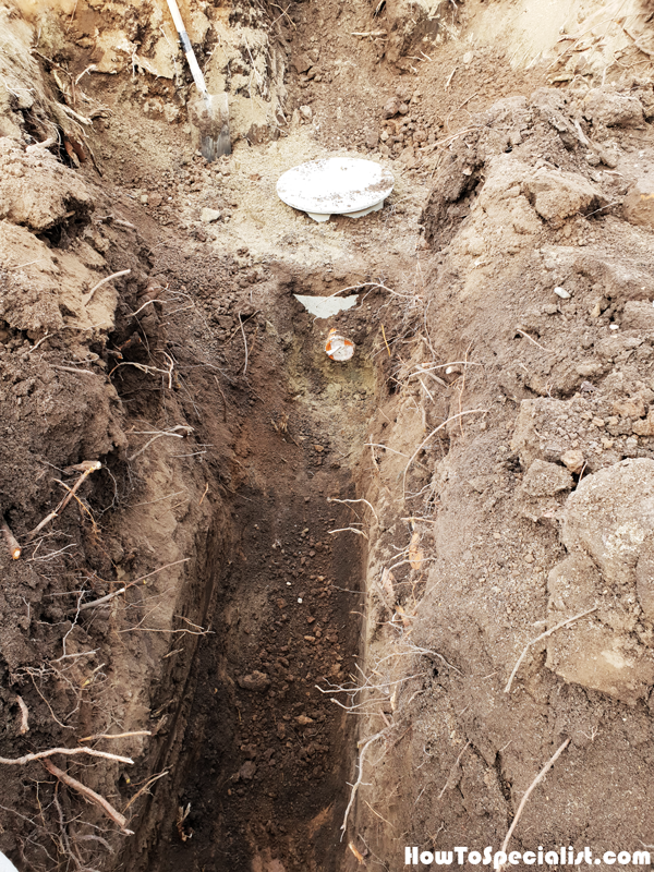 Covering-the-septic-tank-with-soil