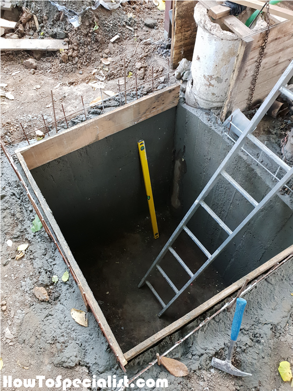 Starting-to-frame-the-concrete-ceiling