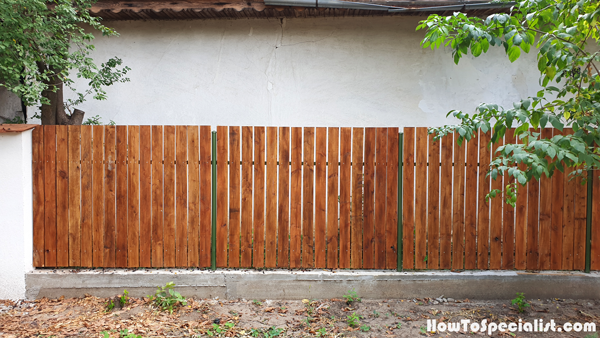 Building-a-wooden-fence