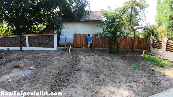 Building-the-wooden-fence