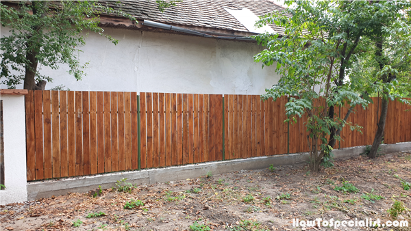 How-to-build-a-wooden-fence