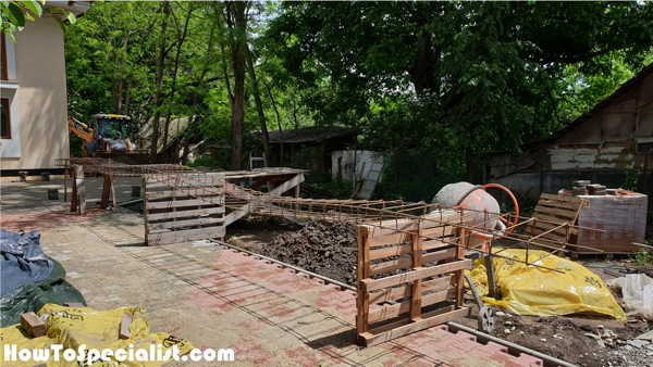 Rebar-beam-for-the-fence