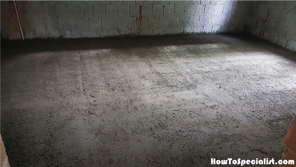 How-to-screed-a-floor-by-hand