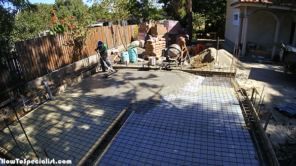 Progress---Concrete-floor-pouring