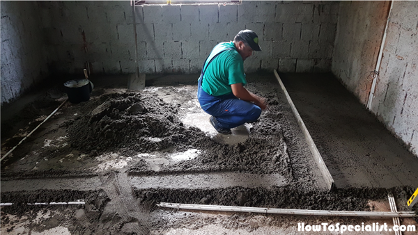 Screeding-the-kitchen-floor--by-hand