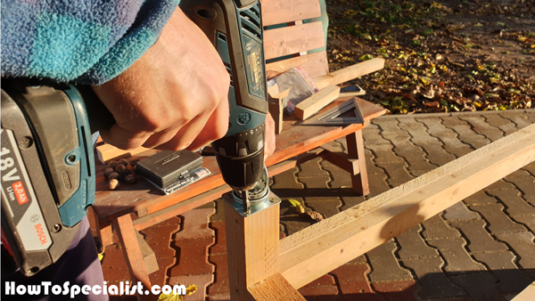 Attaching-the-caster-wheels-to-the-bench