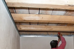 Metal studs framing for ceiling