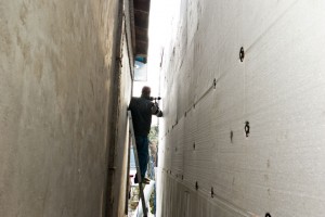 Fixing polystyrene sheets with dowels