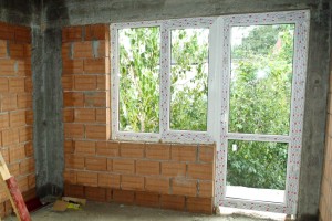 Installing vinyl windows new construction