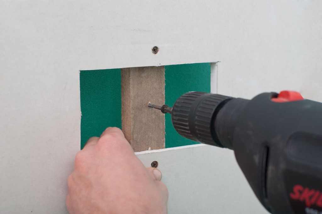 fixing-small-hole-in-drywall-howtospecialist-how-to-build-step-by