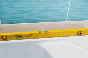 Leveling the shower base