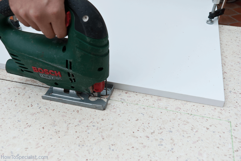 trimming laminate countertop