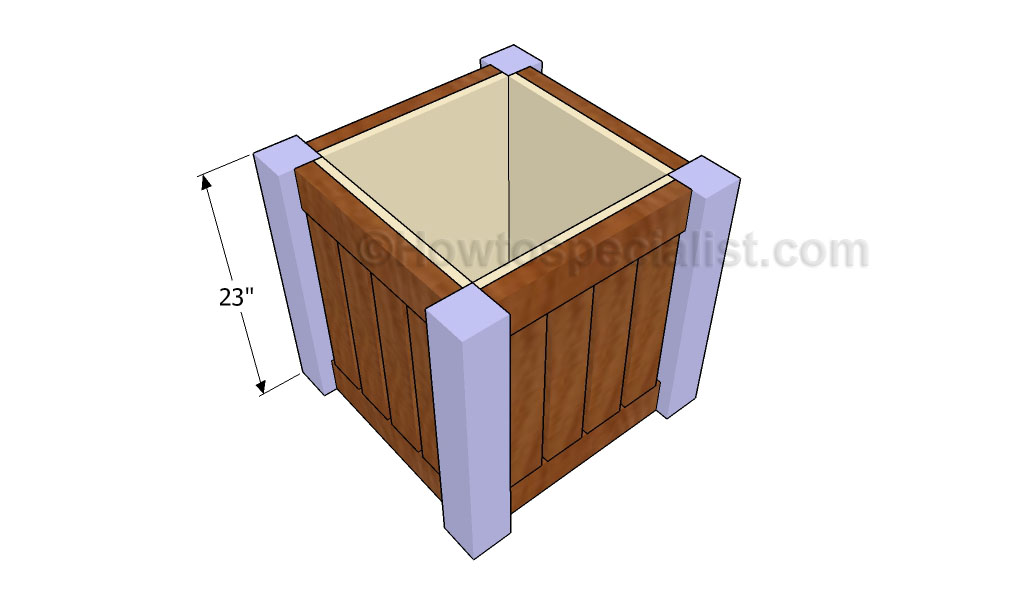 Assembling the planter