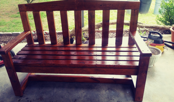 DIY-Beautiful-bench-from-2x4s