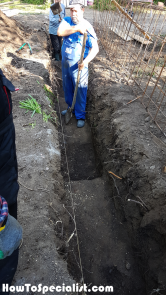 Cleaning-the-trenches-for-the-concrete-fence