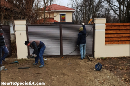 Installing-the-metal-gates