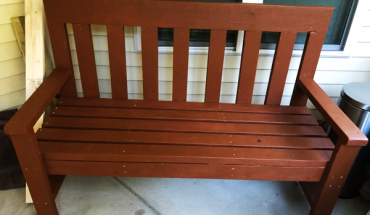 2x4-Garden-Bench---DIY-Bench