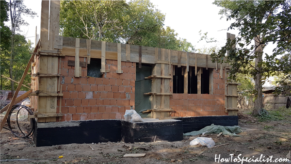 Formwork-for-columns-and-ceiling---brick-house
