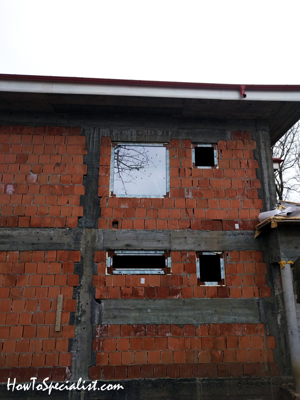 Installing-PVC-windows-to-brick-house