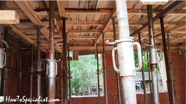 Shoring-posts-for-concrete-ceiling-frame