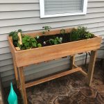 DIY-Easy-elevated-planter