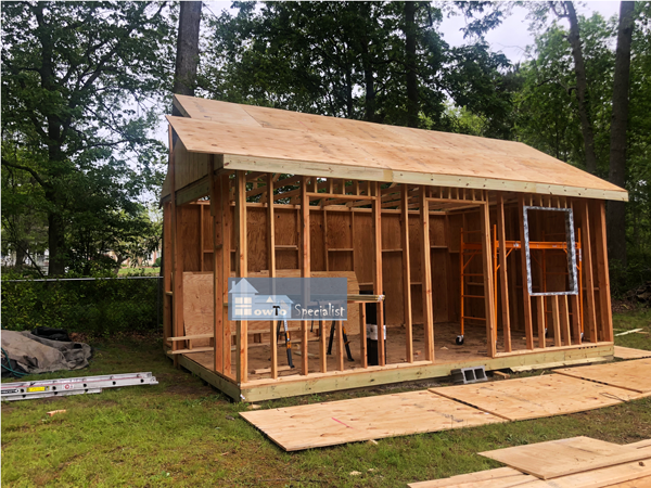 Fitting-the-shed-roof