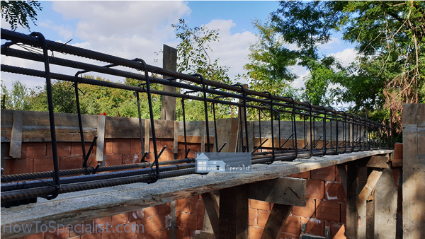 Installing-the-middle-rebar-beam