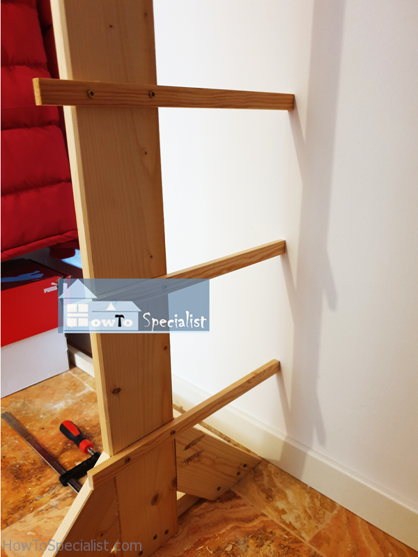 Supports-for-shoe-shelves