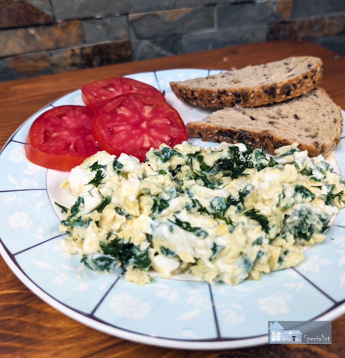 Spinach And Feta Scrambled Eggs 0247