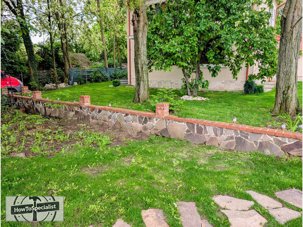How to build a concrete retaining wall with natural stone finish How to build a concrete retaining wall with natural stone finish