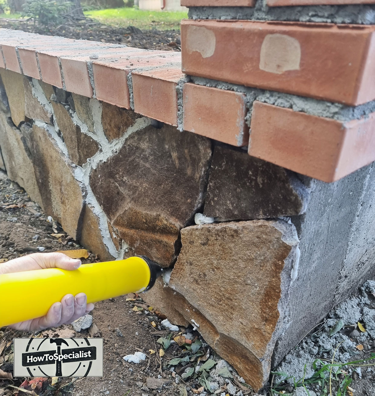 Natural-stone-over-the-concrete-retaining-wall